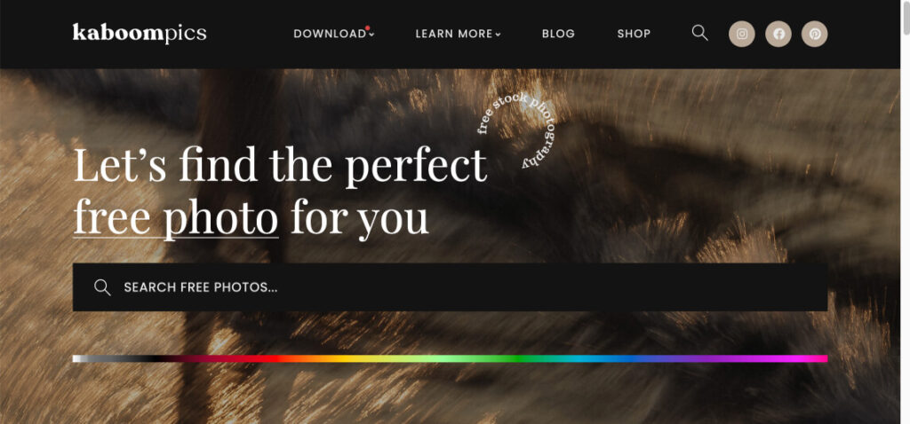 WEBサイト「kaboompics」のトップページ画像